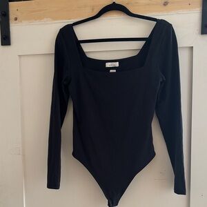 Aritzia Classic Black Long Sleeve Top